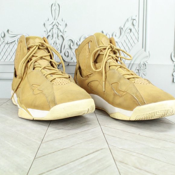 Nike Jordan True Flight Golden Harvest Lightweight Basketball Shoes US 11 - Picture 3 of 9